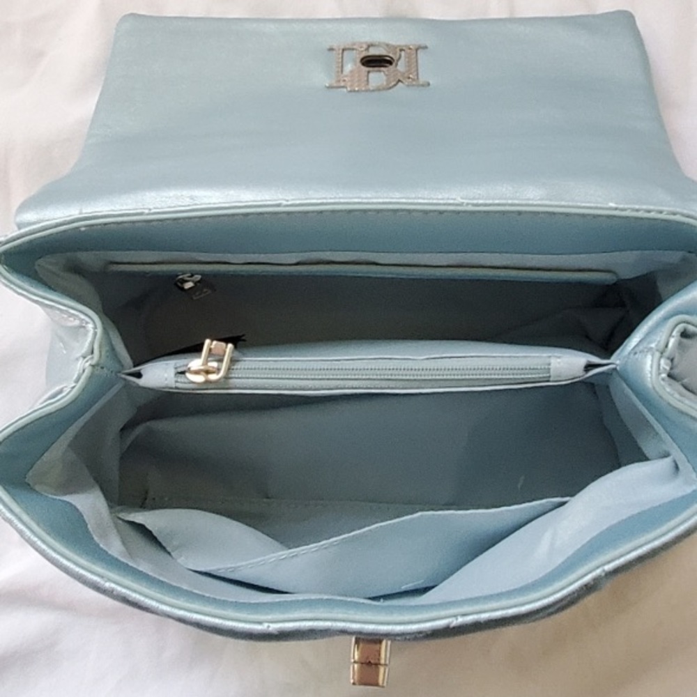 Badgley Mischka Quilted bag cross body chain quilted metallic blue faux leather - Picture 9 of 14